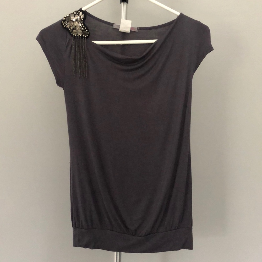 Julie’s Closet Dark Grey Tunic Style Top Sz 7/8 Small